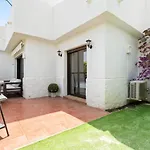 With Private Garden - Swimming Pool And Family-friendly Apartment