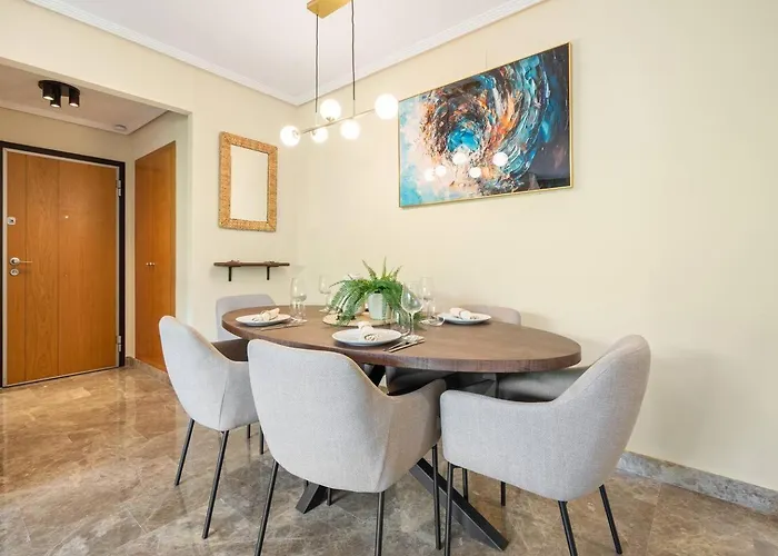 With Private Garden - Swimming Pool And Family-friendly شقة *